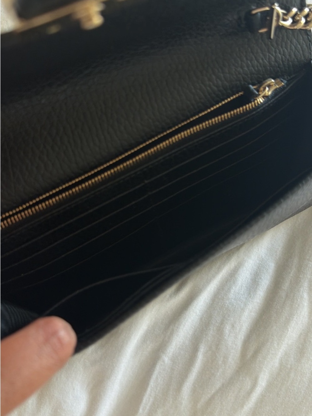 Gucci Black Leather Crossbody with Gold Chain - Picture 4 of 5